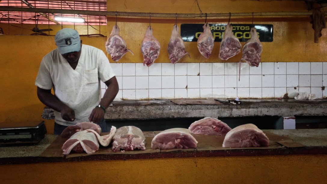 carnicero mercado 19-habana-Cuba- habana-liana solis photographer
